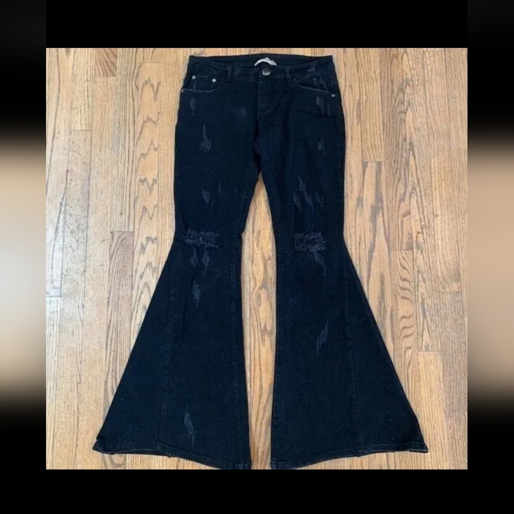 *ECRU LAB BLACK DISTRESSED SUPER FLARE LEG JEAN SZ M* - Picture 6 of 9